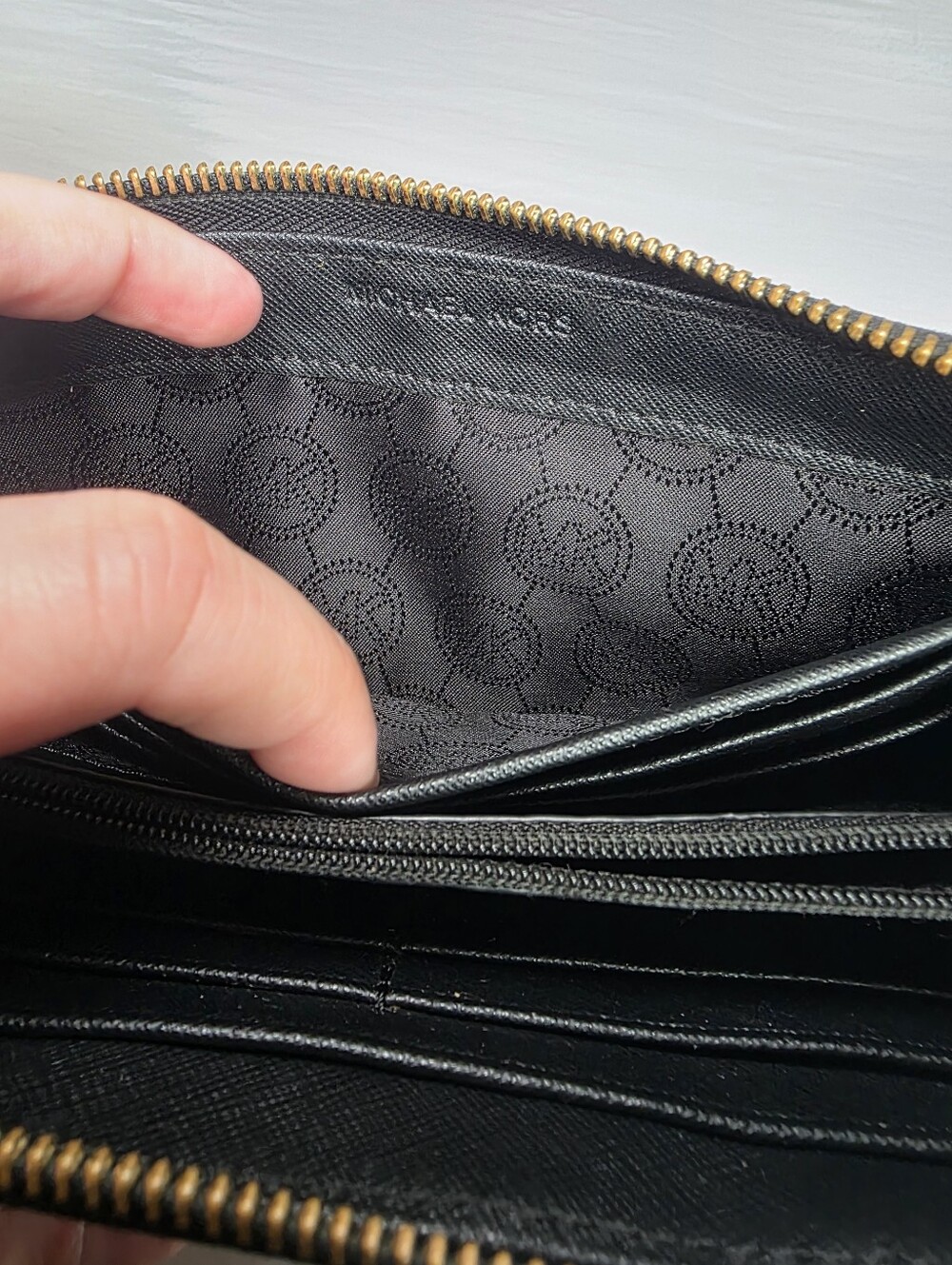 Michael Kors Black Saffiano Leather Zip Wallet with Gold Logo - Picture 10 of 15
